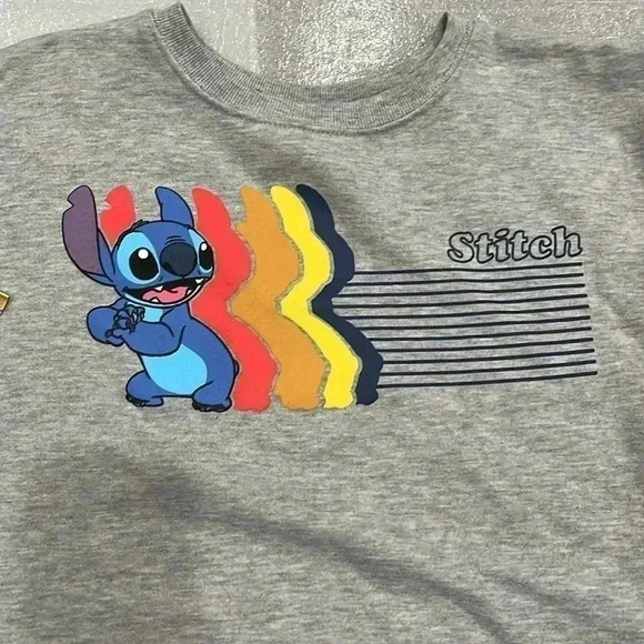 ❤️2/$30❤️[M]Disney  LILO Stitch Gray Crew Neck Cropped Sweatshirt - Picture 2 of 7
